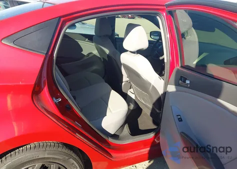 2017 Hyundai Accent Se z USA, uszkodzony, nr VIN KMHCT4AE3HU380800